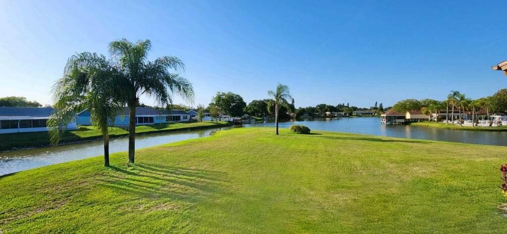 3853 LIGHTHOUSE WAY NEW PORT RICHEY, FL 34652