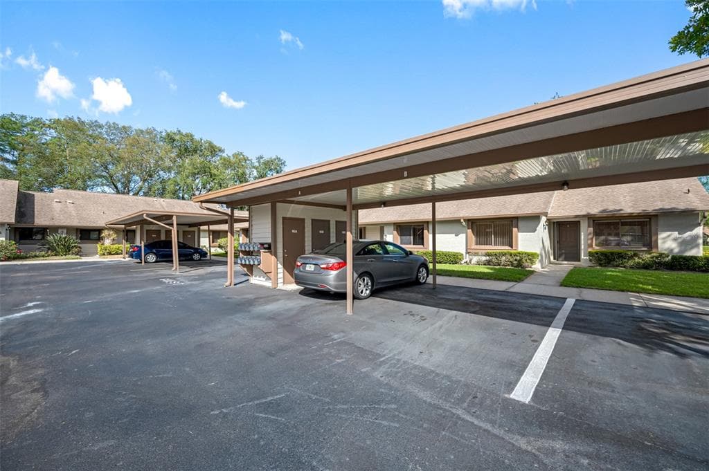 2588 LAURELWOOD DRIVE UNIT 16-B CLEARWATER, FL 33763
