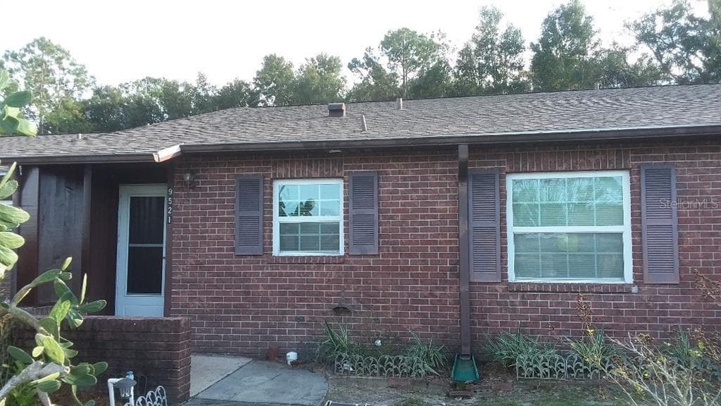 9521 LAKE PARK DRIVE THONOTOSASSA, FL 33592