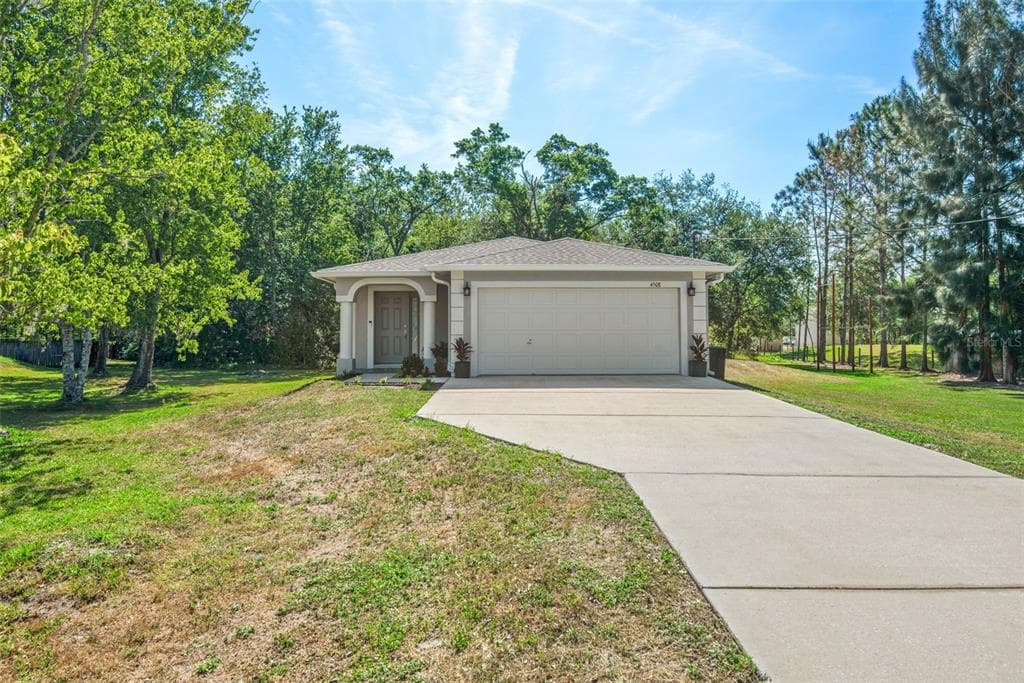 4508 REDCOAT DRIVE WESLEY CHAPEL, FL 33543