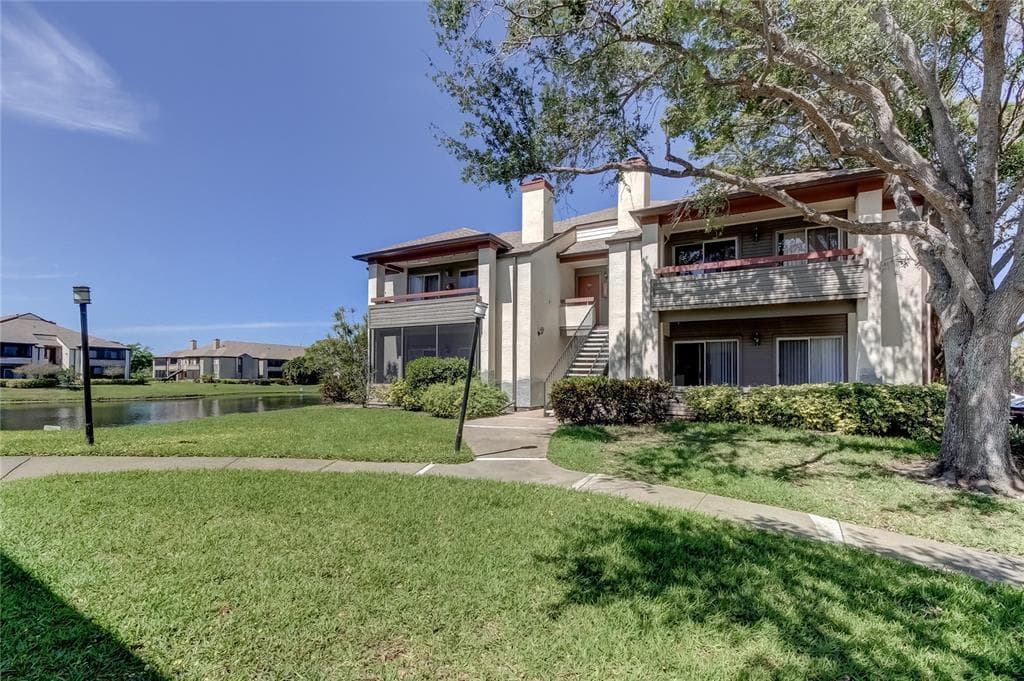 10263 GANDY BOULEVARD N UNIT 315 ST PETERSBURG, FL 33702