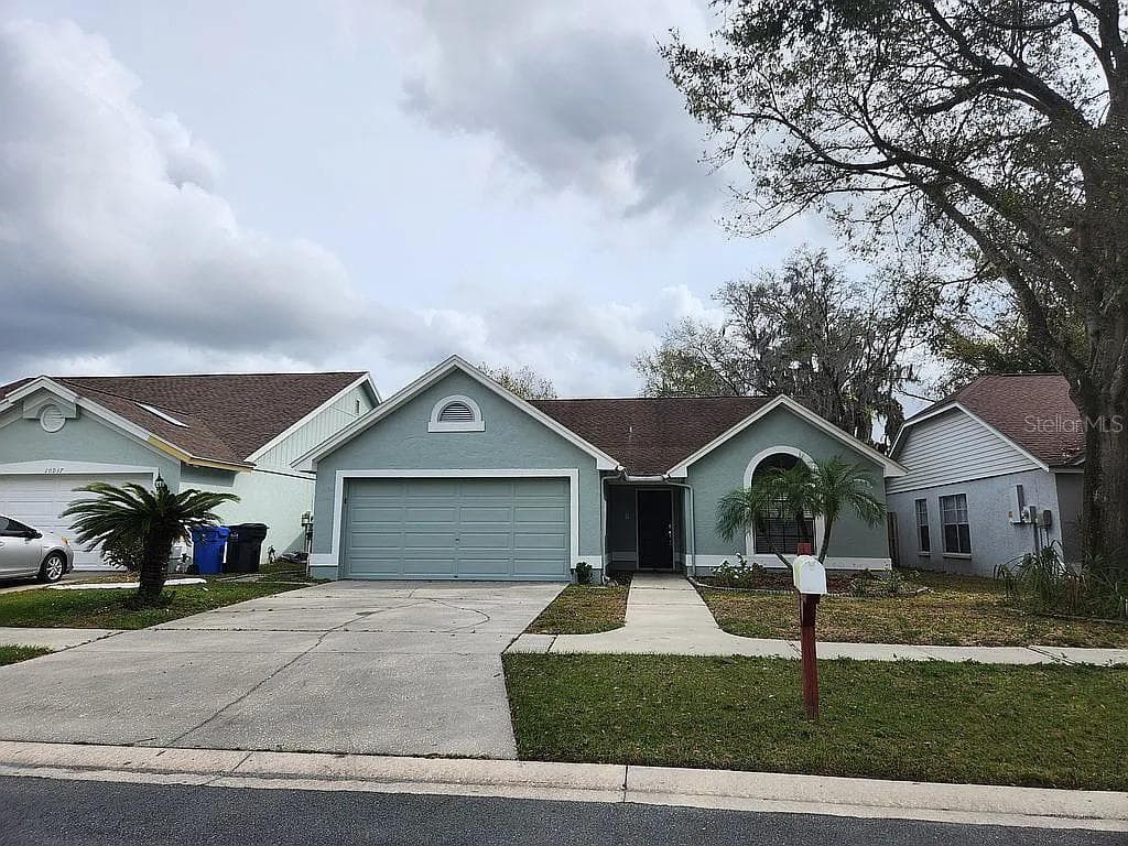 10935 CARNELIAN LANE RIVERVIEW, FL 33578