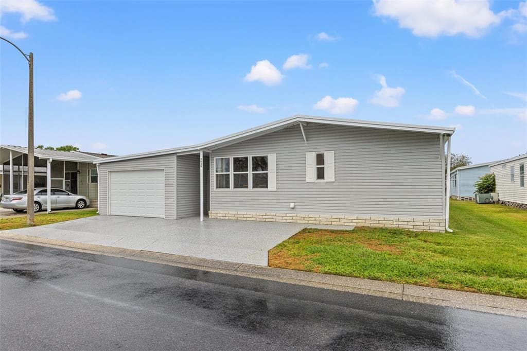 3035 MOSS HILL STREET WESLEY CHAPEL, FL 33543