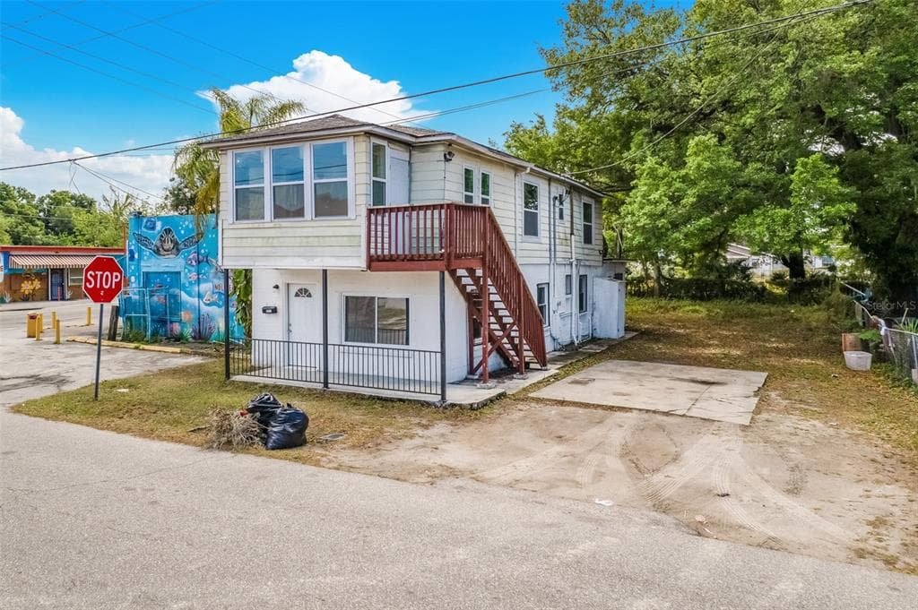 3311 E NORTH BAY STREET TAMPA, FL 33610