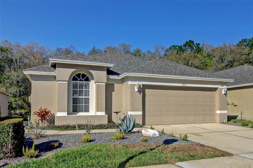 5211 GATO DEL SOL CIRCLE WESLEY CHAPEL, FL 33544