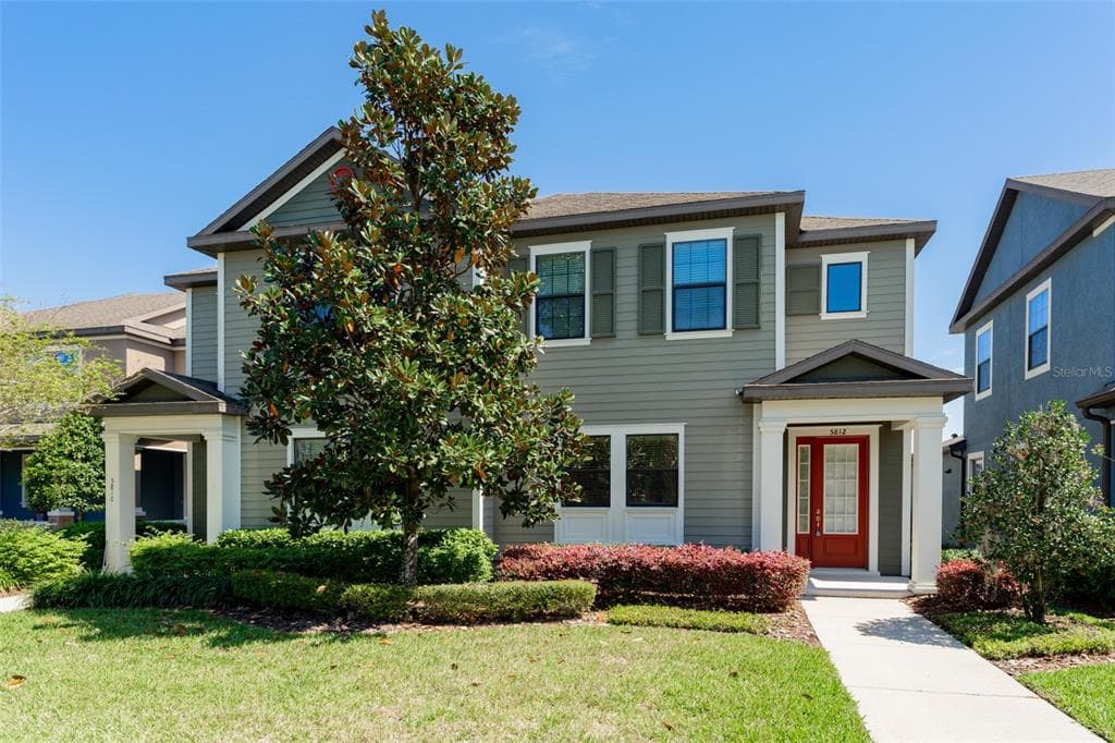 5812 VILLAGE CENTER DR LITHIA, FL 33547