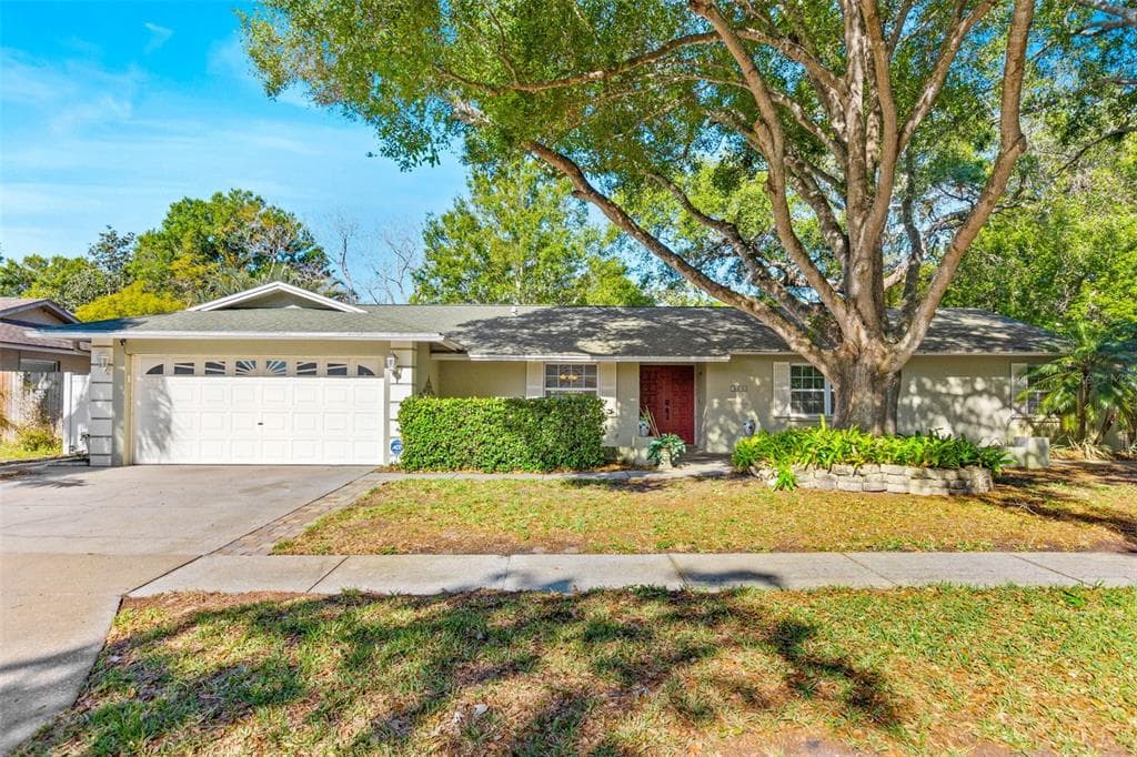 1685 MONTEREY DRIVE CLEARWATER, FL 33756