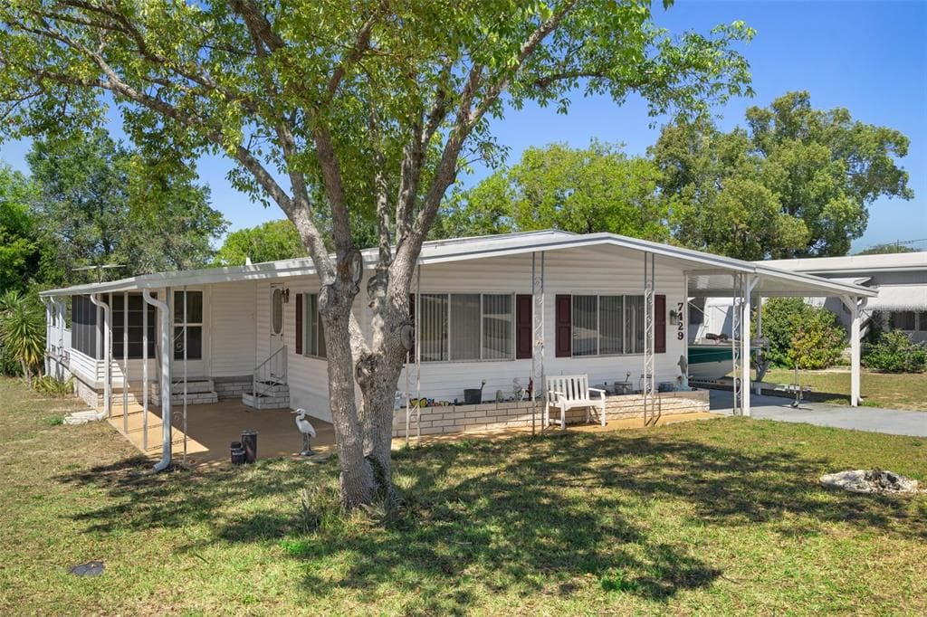 7429 EAGLE DRIVE BROOKSVILLE, FL 34613