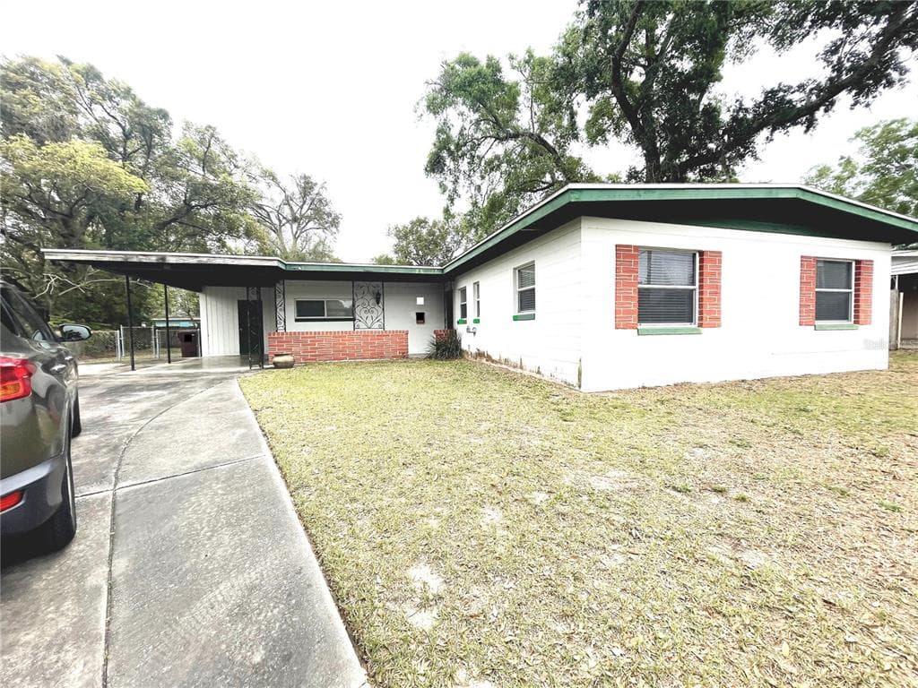 519 SUNGLOW DRIVE ORLANDO, FL 32803