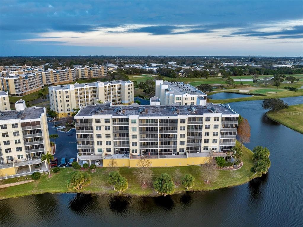 1200 COUNTRY CLUB DRIVE UNIT 1502 LARGO, FL 33771