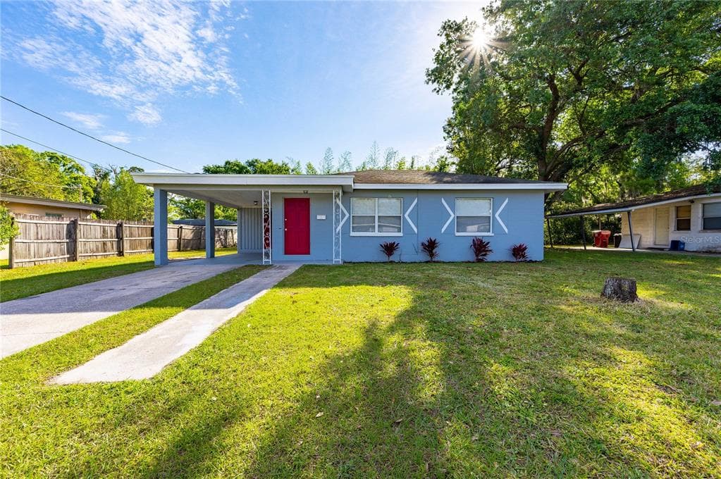 1010 N PALM DRIVE PLANT CITY, FL 33563
