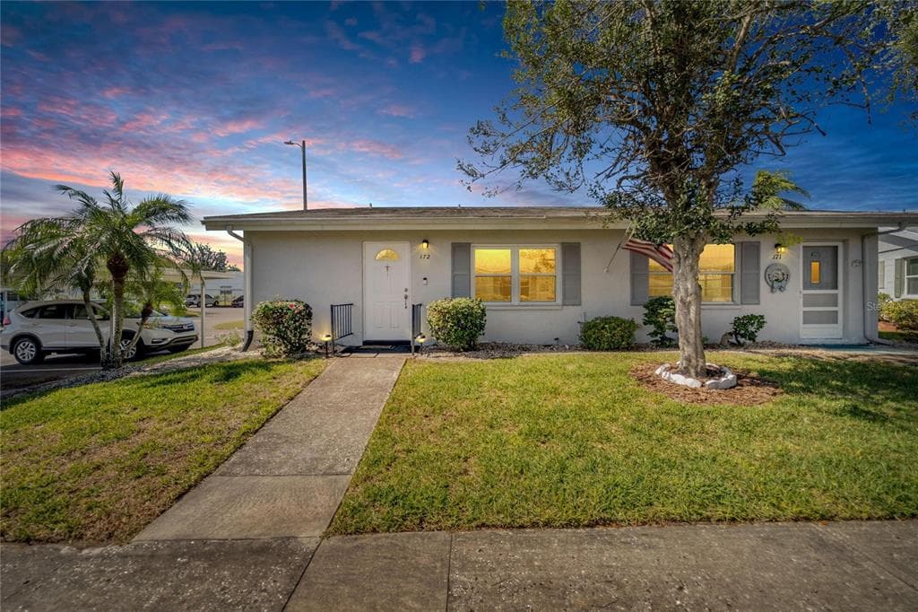 301 ANDOVER PLACE S UNIT 172 SUN CITY CENTER, FL 33573