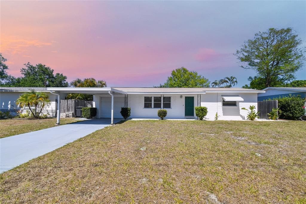 5627 57TH AVENUE N ST PETERSBURG, FL 33709