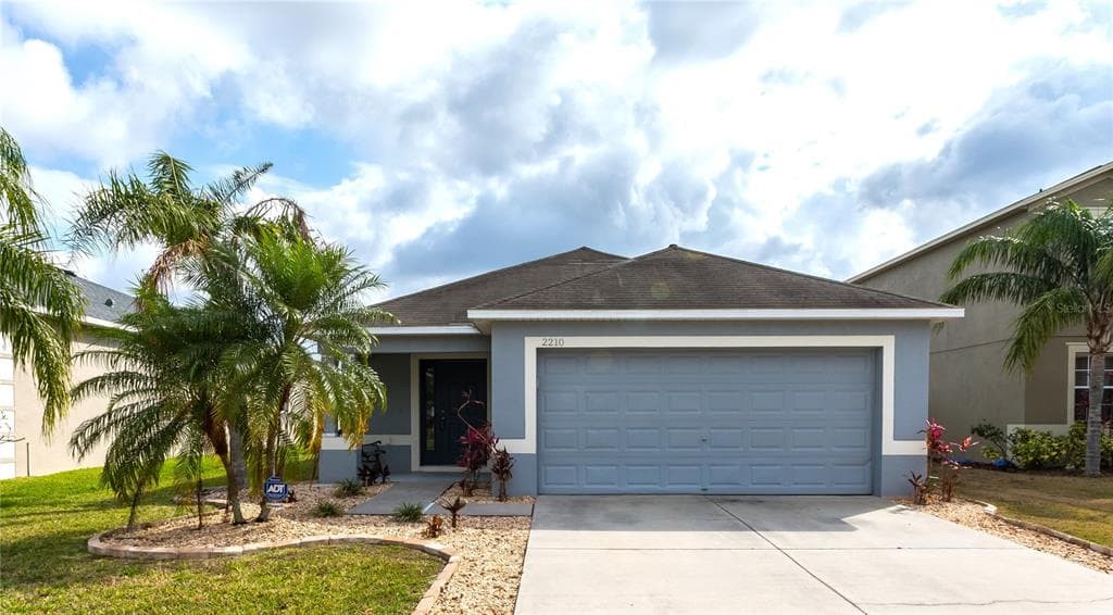 2210 COLVILLE CHASE DRIVE RUSKIN, FL 33570
