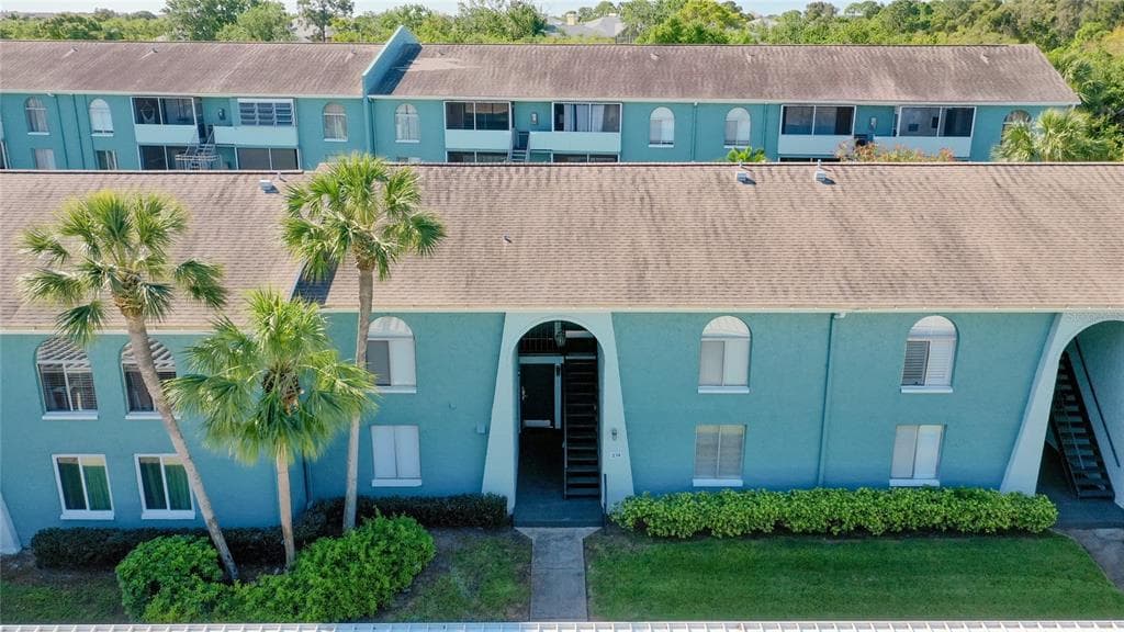 274 115TH AVENUE N UNIT 1 ST PETERSBURG, FL 33716