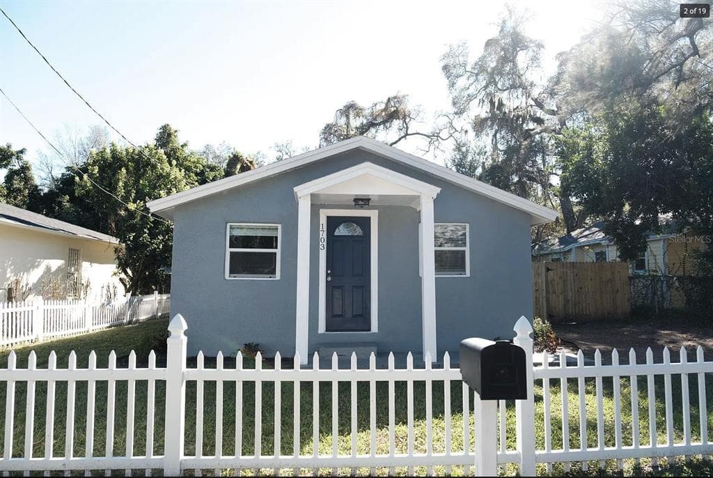 1703 E NEW ORLEANS AVENUE TAMPA, FL 33610