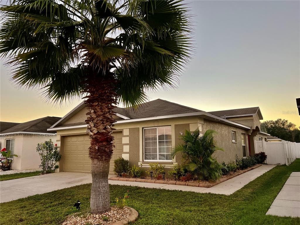 12931 FIELDMOOR COURT RIVERVIEW, FL 33579