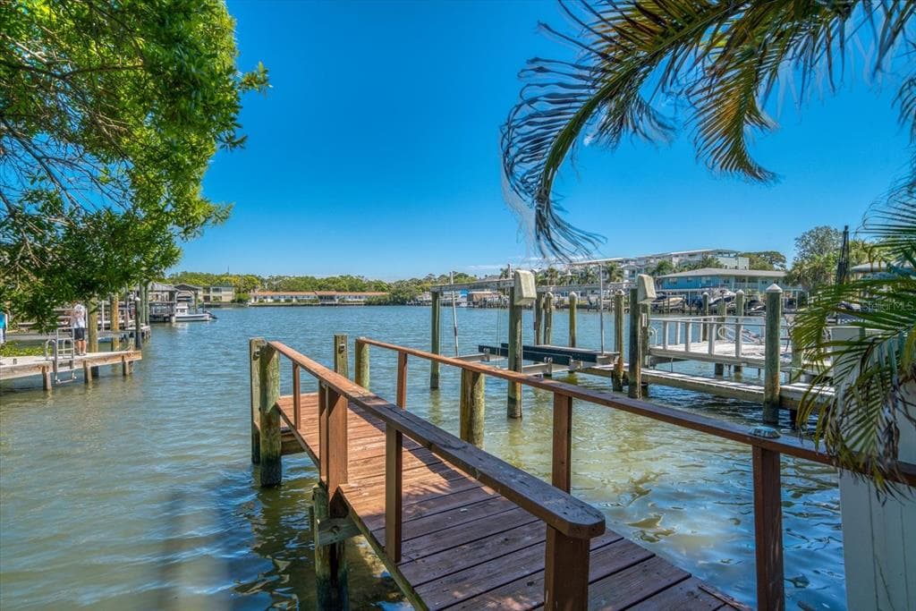 1841 VENETIAN POINT DRIVE CLEARWATER, FL 33755