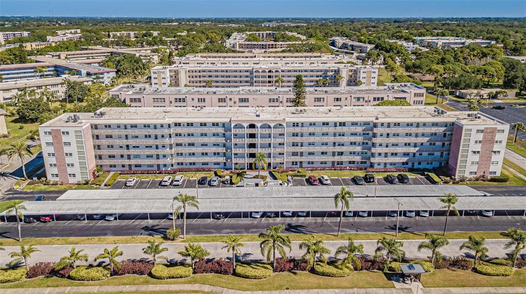 5501 80TH STREET N UNIT 511 ST PETERSBURG, FL 33709