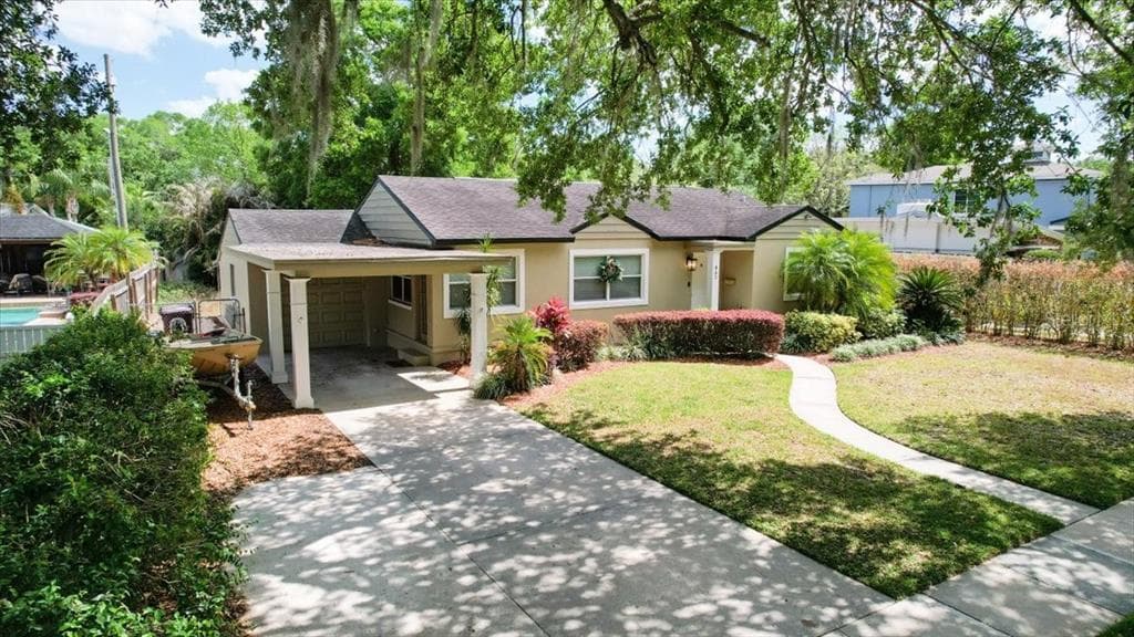 842 MAYFAIR CIRCLE ORLANDO, FL 32803