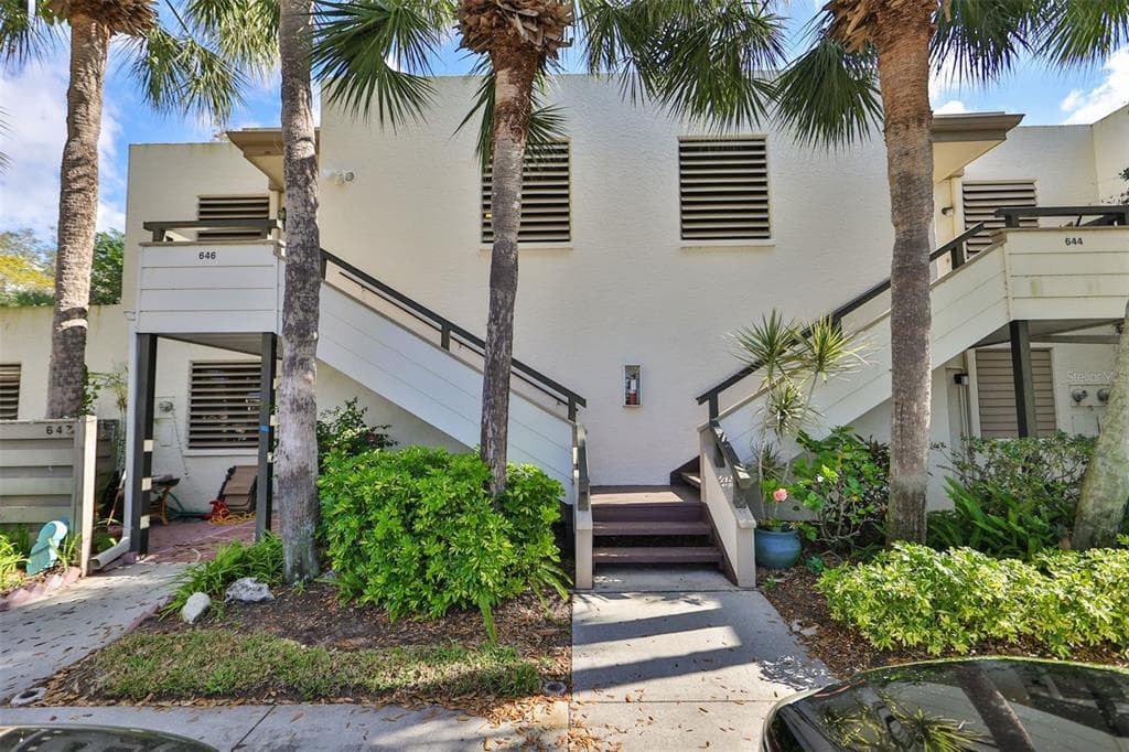 646 WOODLAWN DRIVE UNIT 646 BRADENTON, FL 34210