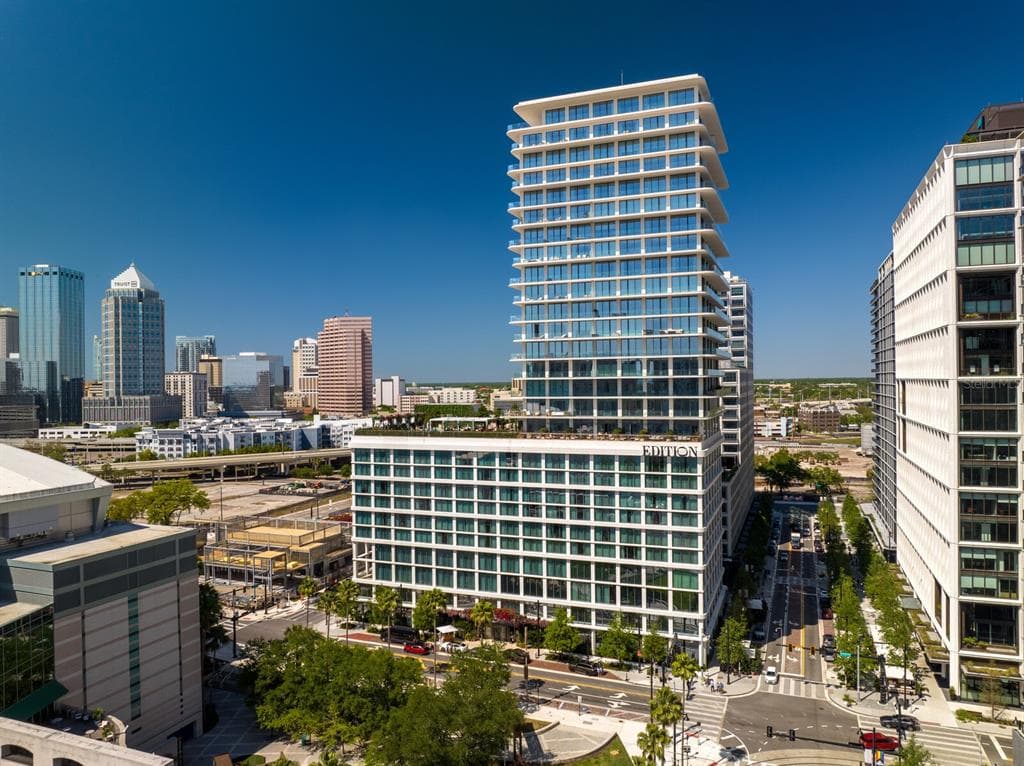 1000 WATER STREET UNIT 2402 TAMPA, FL 33602