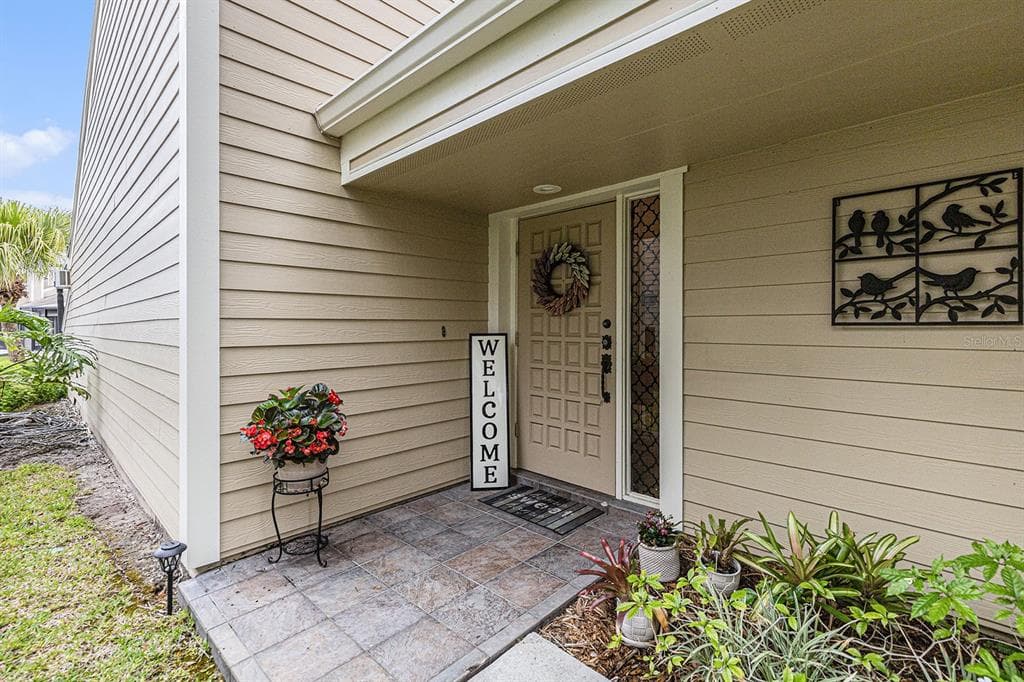 3041 EAGLES LANDING CIRCLE W CLEARWATER, FL 33761