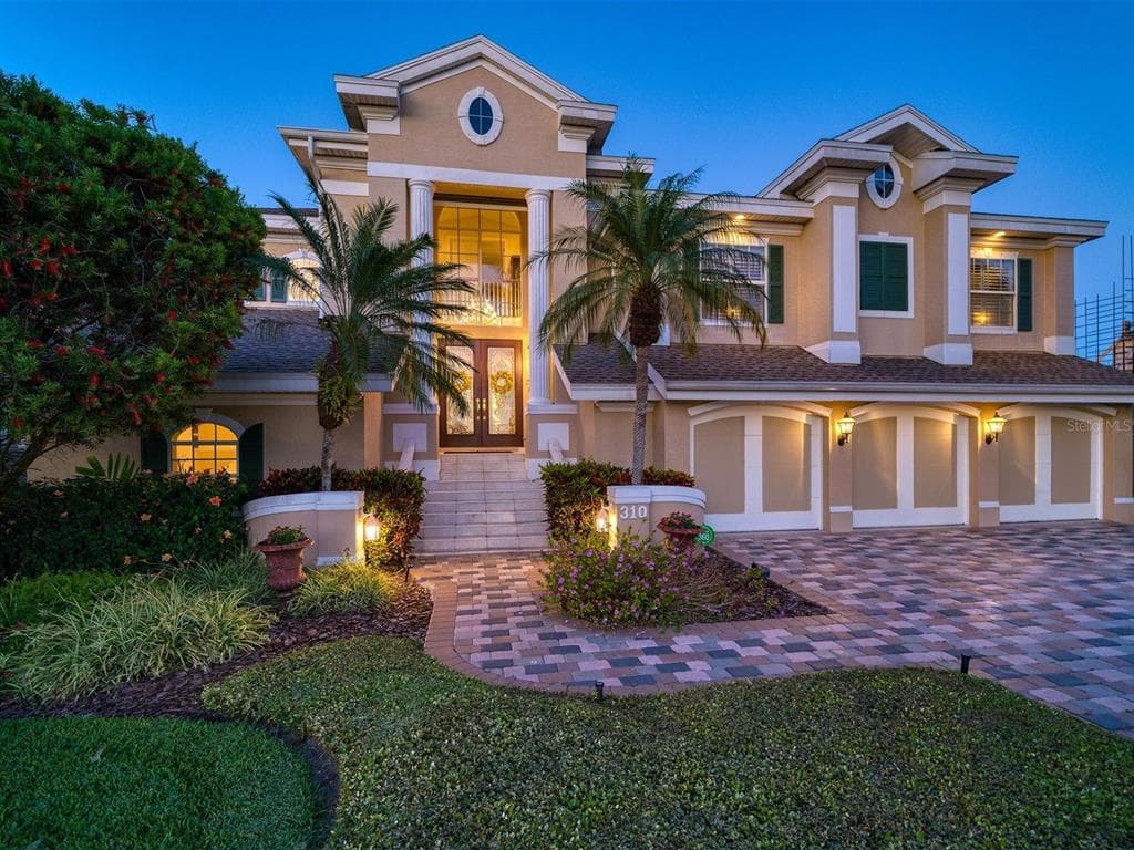 310 HARBOR DRIVE INDIAN ROCKS BEACH, FL 33785