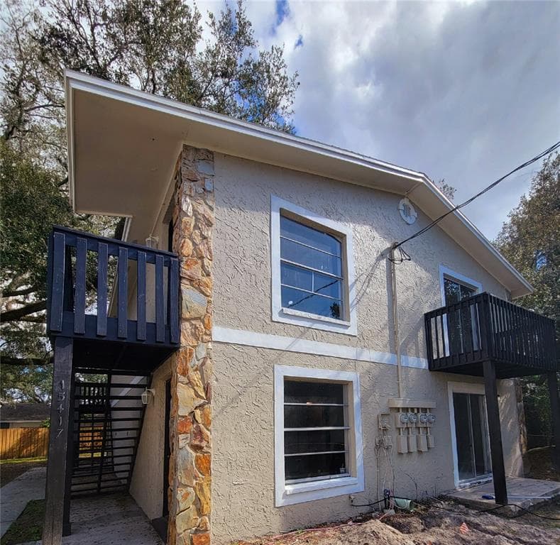15417 LIVINGSTON AVENUE UNIT 2 LUTZ, FL 33559