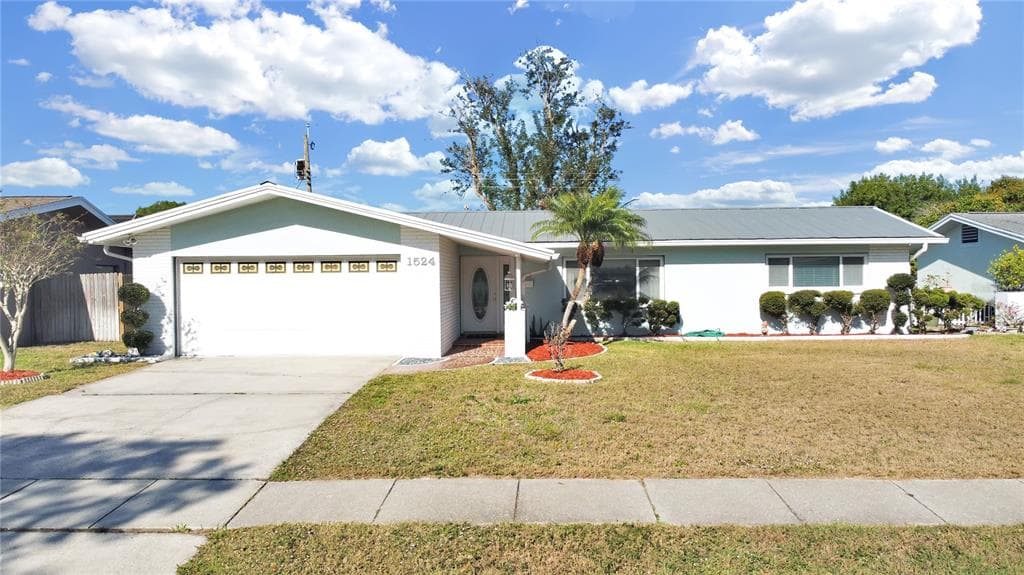 1524 21ST STREET SW LARGO, FL 33770