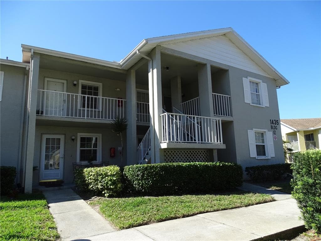 1435 MILLSTREAM LANE UNIT 205 DUNEDIN, FL 34698