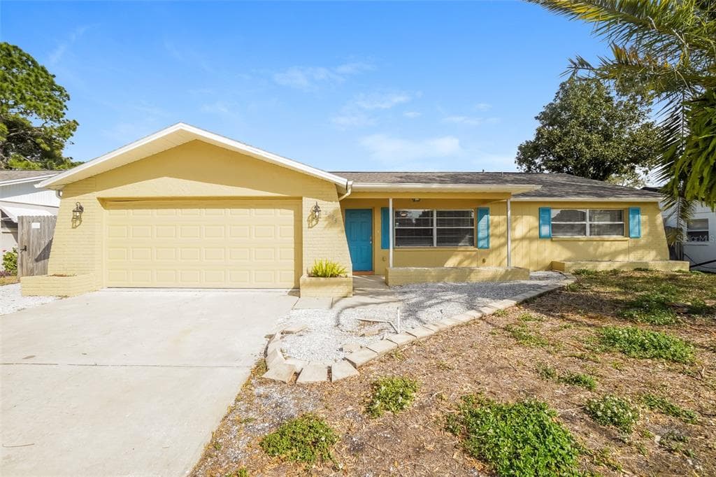 6223 SEAFORD DRIVE HOLIDAY, FL 34690
