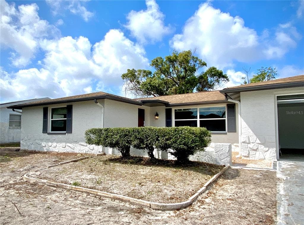 11225 YEWTREE AVENUE PORT RICHEY, FL 34668