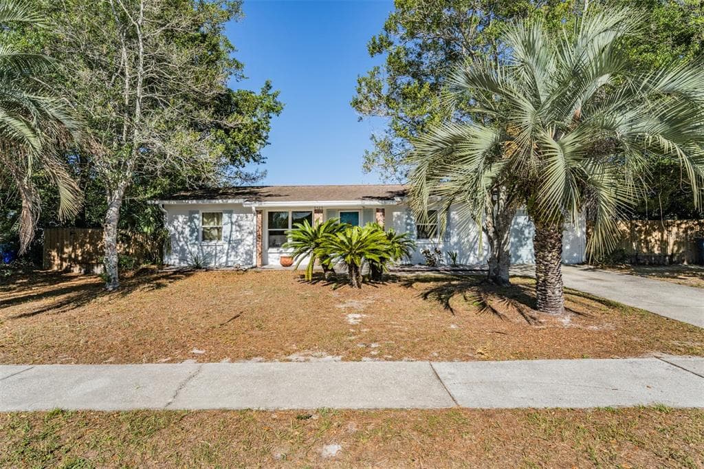 9523 BAYSIDE COURT SPRING HILL, FL 34608
