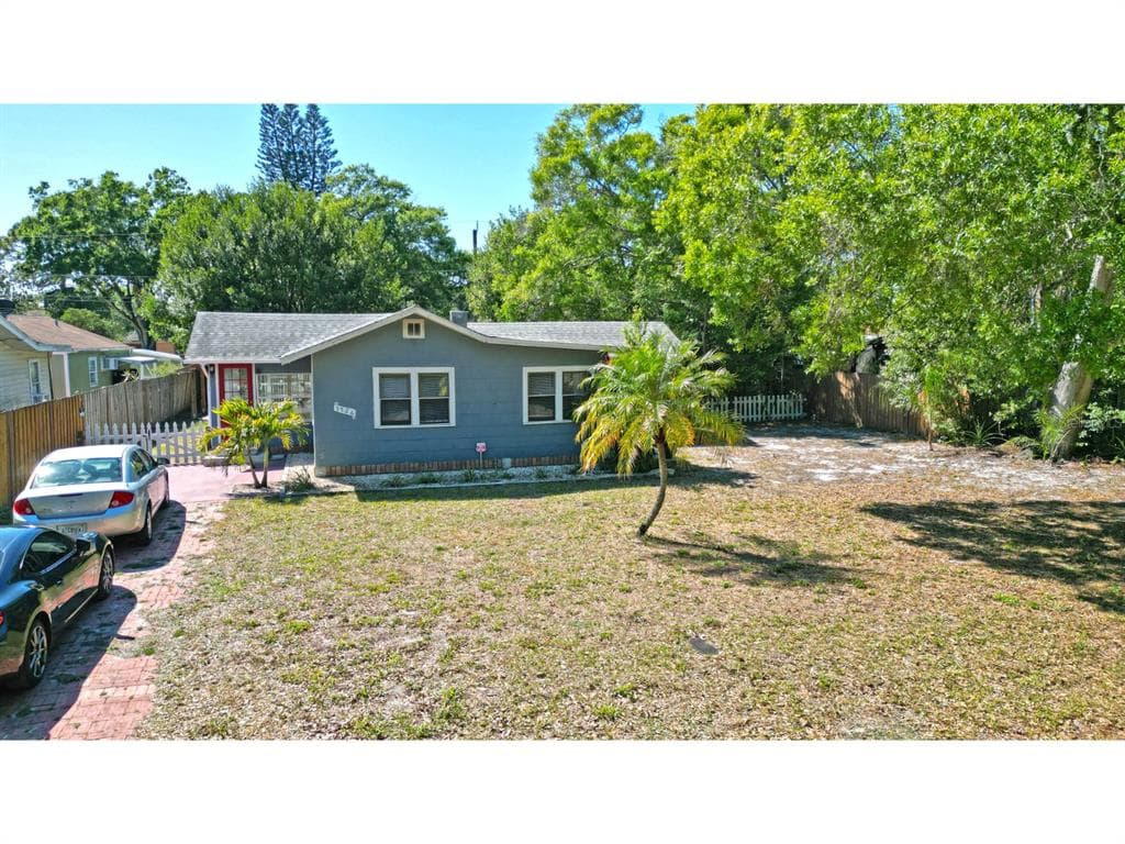 3526 39TH STREET N ST PETERSBURG, FL 33713