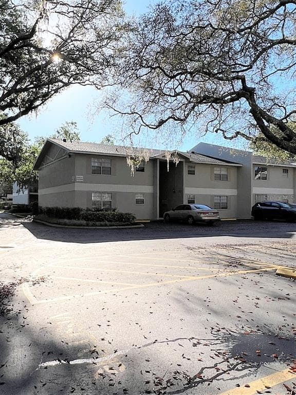 14468 REUTER STRASSE CIRCLE UNIT 507 TAMPA, FL 33613
