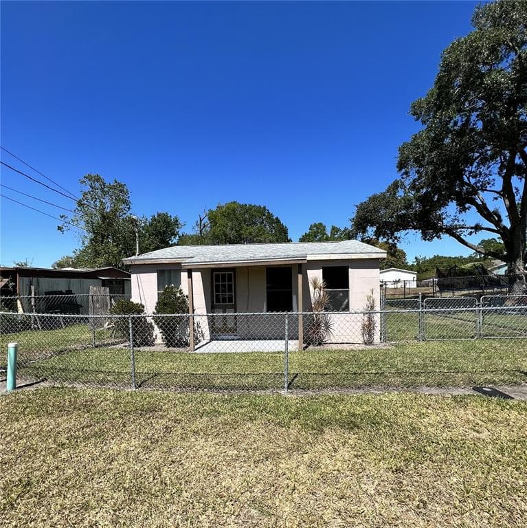 126 9TH STREET WINTER HAVEN, FL 33880