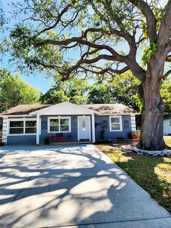 1741 JADE AVENUE CLEARWATER, FL 33755