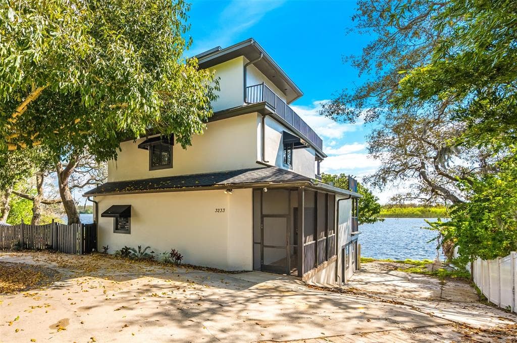 3233 E YUKON STREET TAMPA, FL 33604