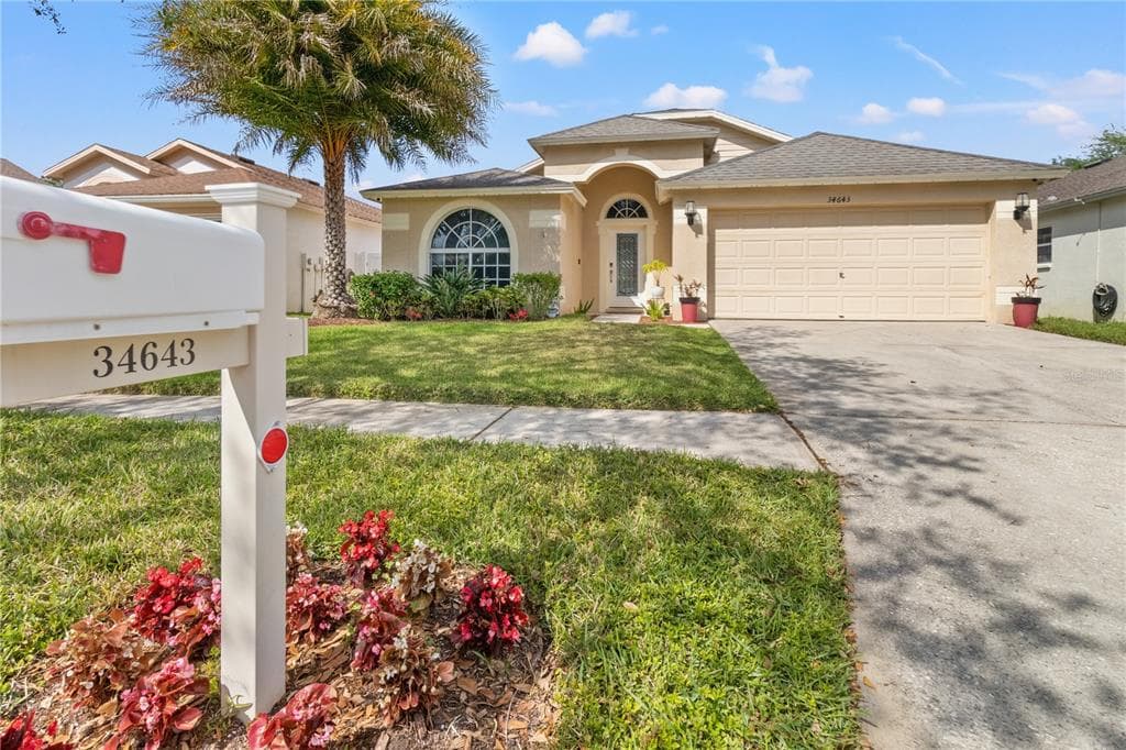 34643 BIRCHMONT LANE ZEPHYRHILLS, FL 33541