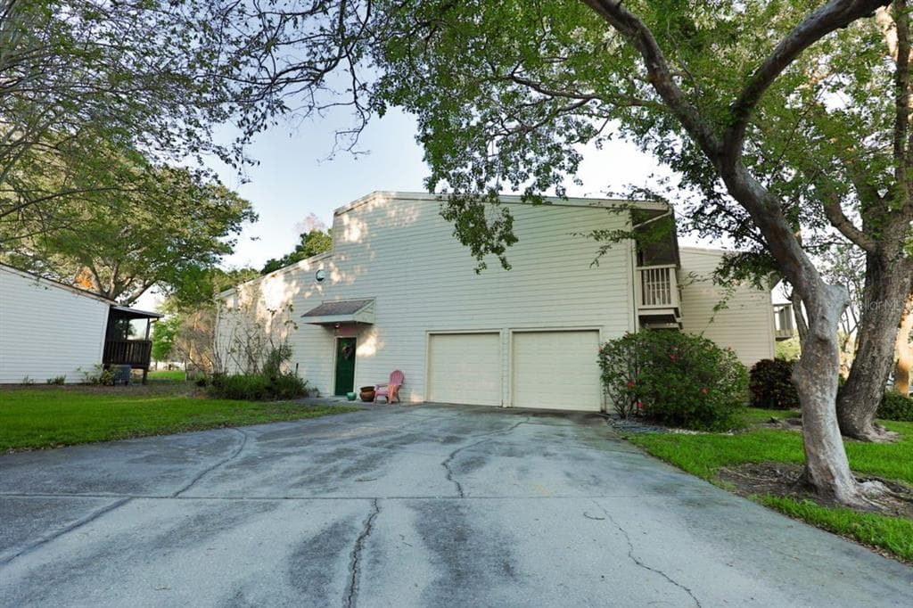 6349 92ND PLACE N UNIT 1901 PINELLAS PARK, FL 33782