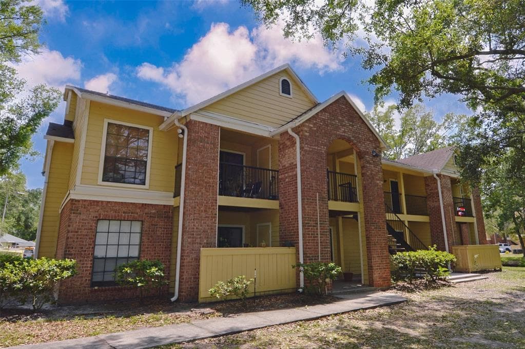 8648 MALLARD RESERVE DRIVE UNIT 203 TAMPA, FL 33614