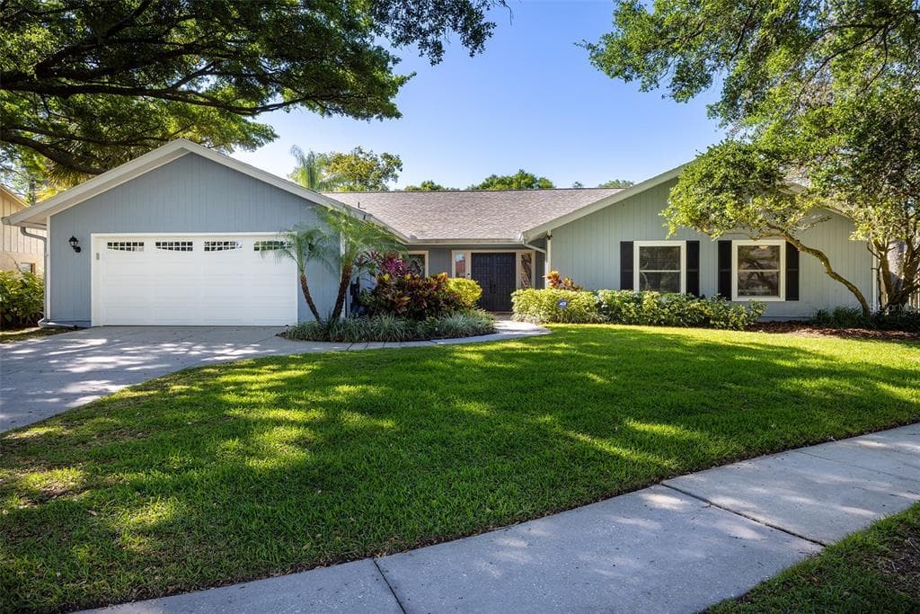 4222 CARTNAL AVENUE TAMPA, FL 33618