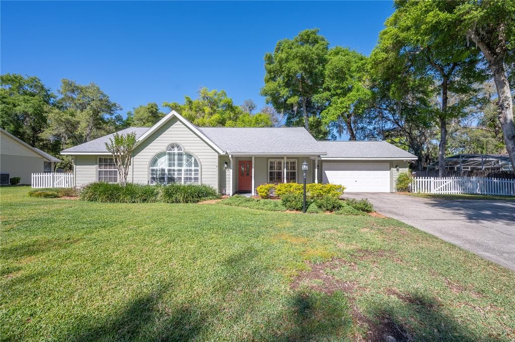 35009 SILVER OAK DRIVE LEESBURG, FL 34788