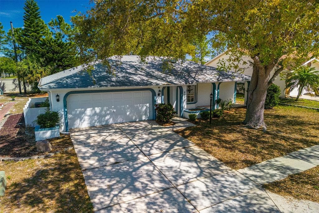 8021 MERRIMAC DRIVE PORT RICHEY, FL 34668