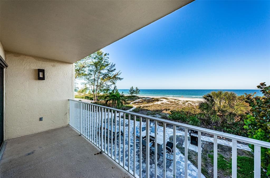20204 GULF BOULEVARD UNIT 5 INDIAN SHORES, FL 33785