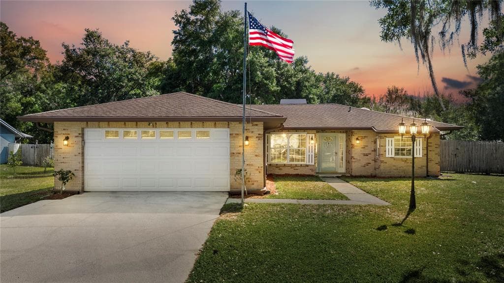 2106 LINDA LANE LUTZ, FL 33558