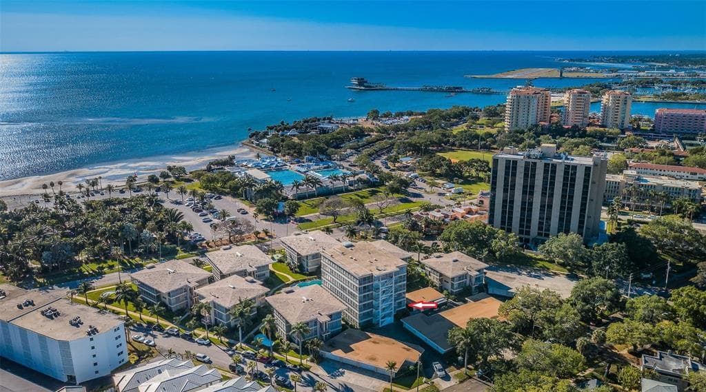 1012 N SHORE DRIVE NE UNIT 23 ST PETERSBURG, FL 33701