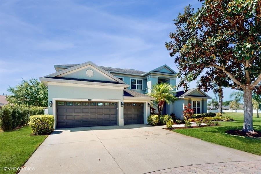 2702 PARK MEADOW DRIVE