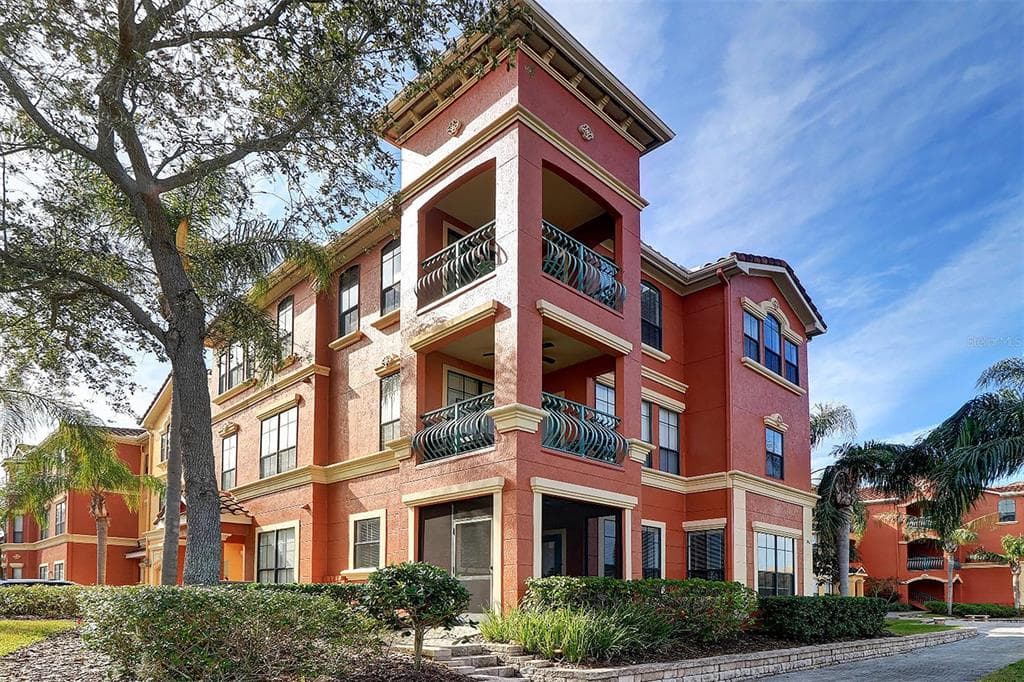 2730 VIA TIVOLI UNIT 334B CLEARWATER, FL 33764